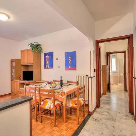 Casa Letizia Few Min From Sea Outdoor Dining For 4 - Happy 아파트 산레모